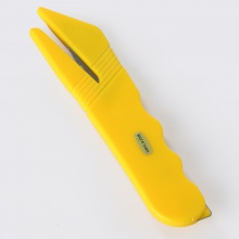 PSC - Yellow Economy Safety / Box Cutter with Plastic Grip